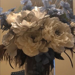 Meet your Posher, Ebony